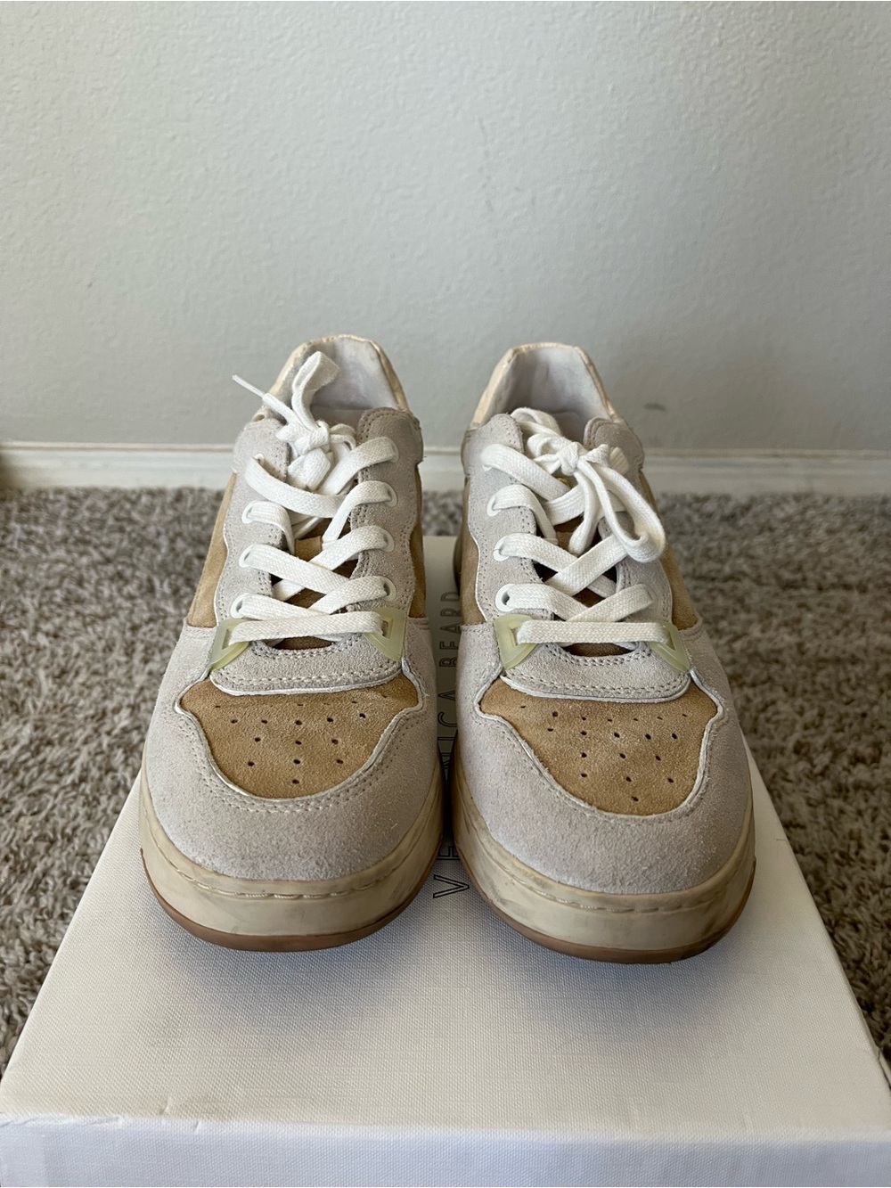 Veronica Beard Toma Suede Sneaker in Sand & White Women's Size 9 - Picture 4 of 16